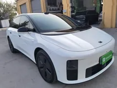 2025 Li Auto i6 2WD Standard, белый — фото 4