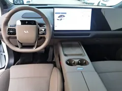 2025 Li Auto i6 2WD Standard, белый — фото 10