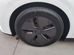 2025 Li Auto i6 2WD Standard, белый — фото 23