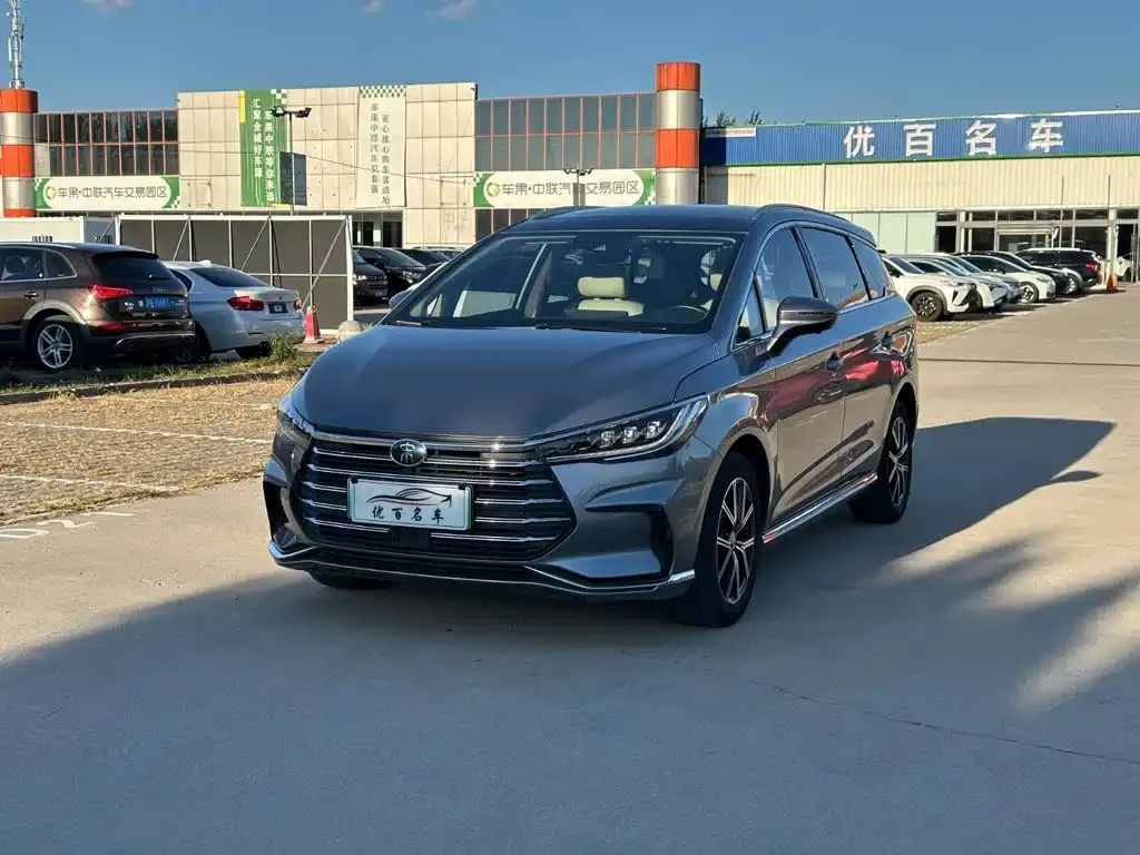 2022 BYD Song Max DM-i PHEV 105km Flagship