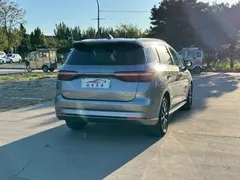 2022 BYD Song Max DM-i PHEV 105km Flagship — фото 6