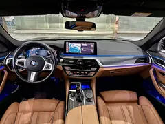 2022 BMW 5 Series 530i Fashion M Sport Package, чёрный — фото 7
