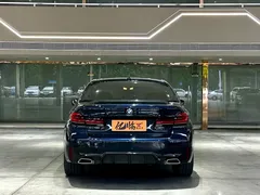 2022 BMW 5 Series 530i Fashion M Sport Package, чёрный — фото 15