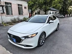 2021 Mazda 3 2.0L AT, белый — фото 3