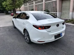2021 Mazda 3 2.0L AT, белый — фото 4