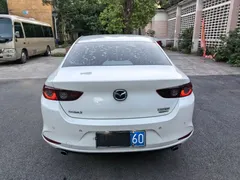 2021 Mazda 3 2.0L AT, белый — фото 5