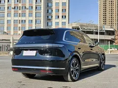 2026 Aito M7 EREV Ultra 4WD 5-seat 192-line Lidar, чёрный — фото 7
