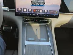 2026 Aito M7 EREV Ultra 4WD 5-seat 192-line Lidar, чёрный — фото 19
