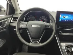 2021 Haval M6 Plus 1.5T MT Elite, белый — фото 15