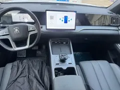 2025 BYD Song Pro 2nd Gen Smart Drive DM-i PHEV 75km Exceed, белый — фото 7