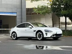 2024 Xiaomi SU7 RWD Long Range Smart Driving, белый — фото 3