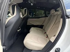 2024 Xiaomi SU7 RWD Long Range Smart Driving, белый — фото 13