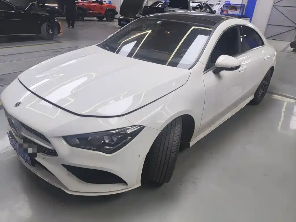 2022 Mercedes-Benz CLA 200