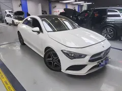 2022 Mercedes-Benz CLA 200, белый — фото 2