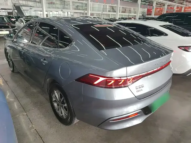 2024 BYD Qin PLUS Honor DM-i PHEV 55km Leading