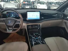 2024 BYD Qin PLUS Honor DM-i PHEV 55km Leading — фото 13
