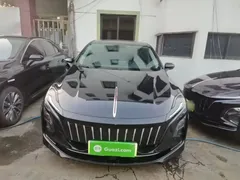 2023 Hongqi E-QM5 Basic Mobility, чёрный — фото 3