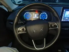 2023 Hongqi E-QM5 Basic Mobility, чёрный — фото 11