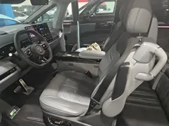 2025 Zeekr Mix Smart Driving, синий — фото 20