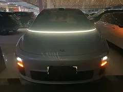 2025 Li Auto i6 4WD Standard — фото 3