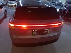 2025 Li Auto i6 4WD Standard — фото 6