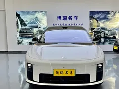 2025 Li Auto i8 Standard, белый — фото 2