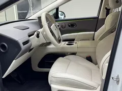 2025 Li Auto i8 Standard, белый — фото 6