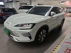 2023 BYD Song PLUS DM-i PHEV 110km Flagship Champion, белый — фото 1