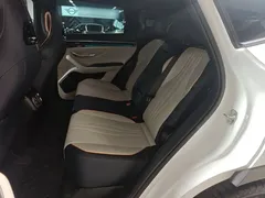 2023 BYD Song PLUS DM-i PHEV 110km Flagship Champion, белый — фото 17