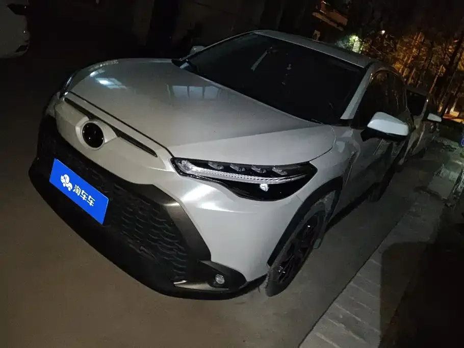 2022 Toyota Frontlander 2.0L CVT Luxury