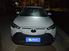 2022 Toyota Frontlander 2.0L CVT Luxury, белый — фото 2