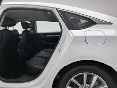2022 Honda Accord 260TURBO Luxury, белый — фото 15