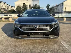 2022 Volkswagen Passat 380TSI Luxury, чёрный — фото 3