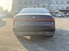 2022 Volkswagen Passat 380TSI Luxury, чёрный — фото 4