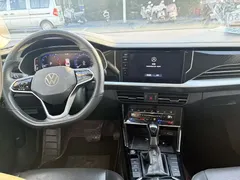 2022 Volkswagen Passat 380TSI Luxury, чёрный — фото 8