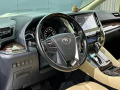 2021 Toyota Alphard Hybrid 2.5L Luxury, белый — фото 10