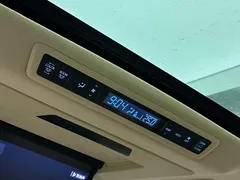 2021 Toyota Alphard Hybrid 2.5L Luxury, белый — фото 23
