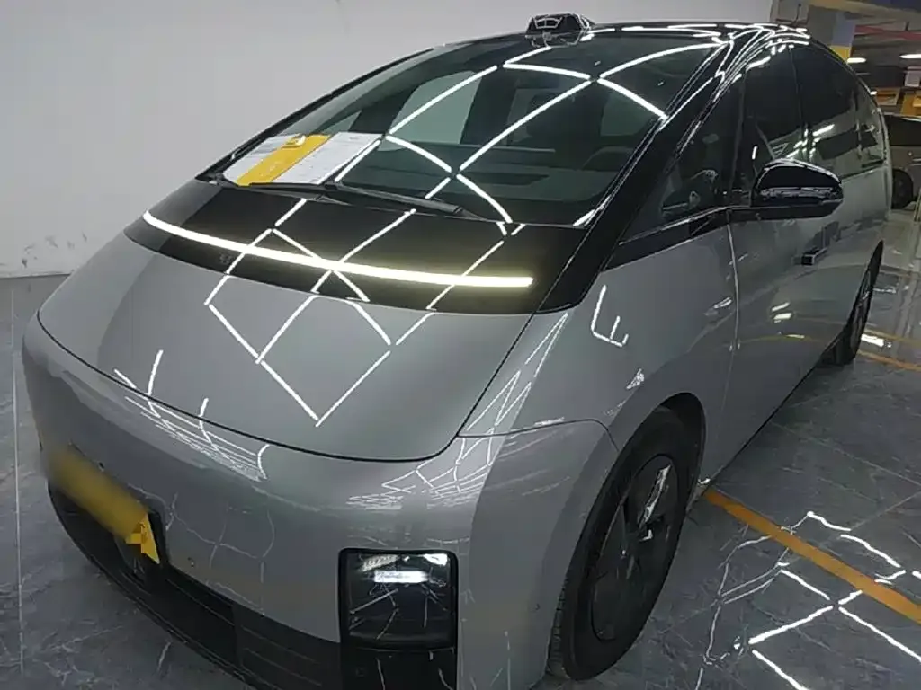 2024 Li Auto MEGA Ultra