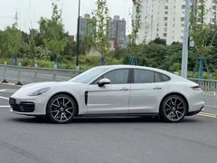 2023 Porsche Panamera 2.9T Platinum Edition — фото 1