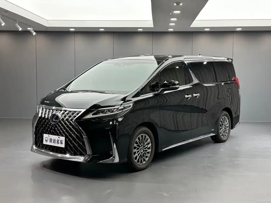2020 Lexus LM 300h 7-seat