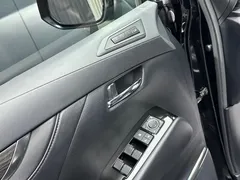 2020 Lexus LM 300h 7-seat, чёрный — фото 8