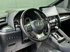 2020 Lexus LM 300h 7-seat, чёрный — фото 11