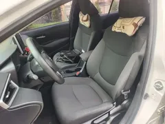 2021 Toyota Corolla TNGA 1.5L CVT Elite, белый — фото 11