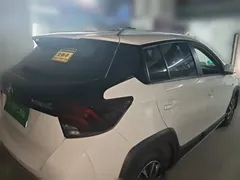 2022 Toyota Yaris L Zhixuan X 1.5L CVT Luxury Plus, белый — фото 4