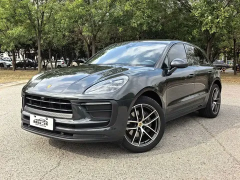 2022 Porsche Macan 2.0T