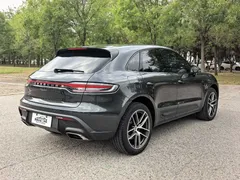 2022 Porsche Macan 2.0T — фото 2