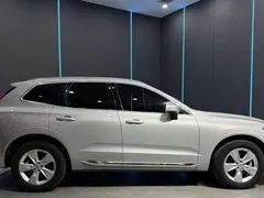 2022 Volvo XC60 4WD Zhiyi Luxury — фото 5