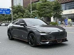 2023 Changan UNI-V 1.5T Sport — фото 3