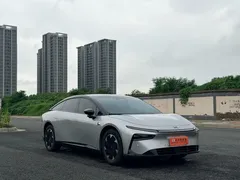 2024 Xpeng P7+ Long Range Max — фото 3