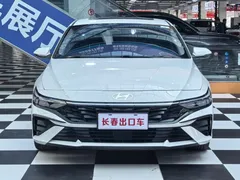 2023 Hyundai Elantra 1.5L CVT LUX Premium, белый — фото 2